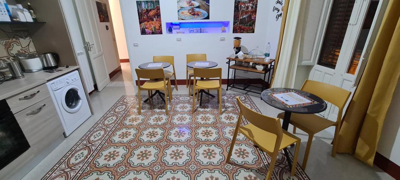 Ballaro Guest House ปาแลร์โม ภายนอก รูปภาพ